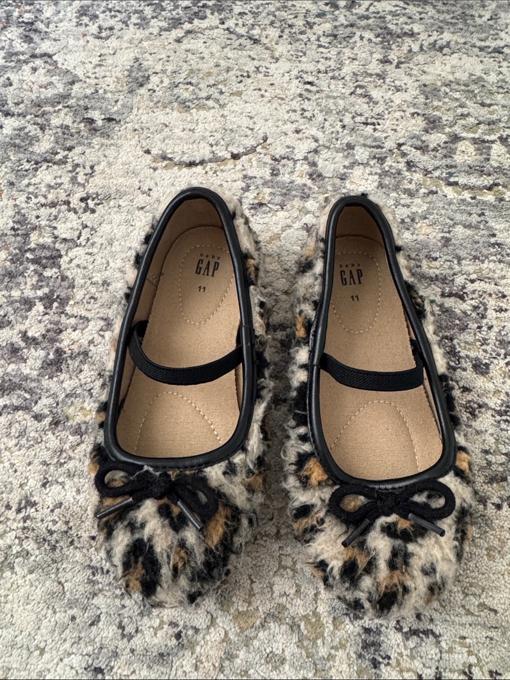 GAP Kids Leopard Faux-Fur Ballet Flats in Black and Tan size 11